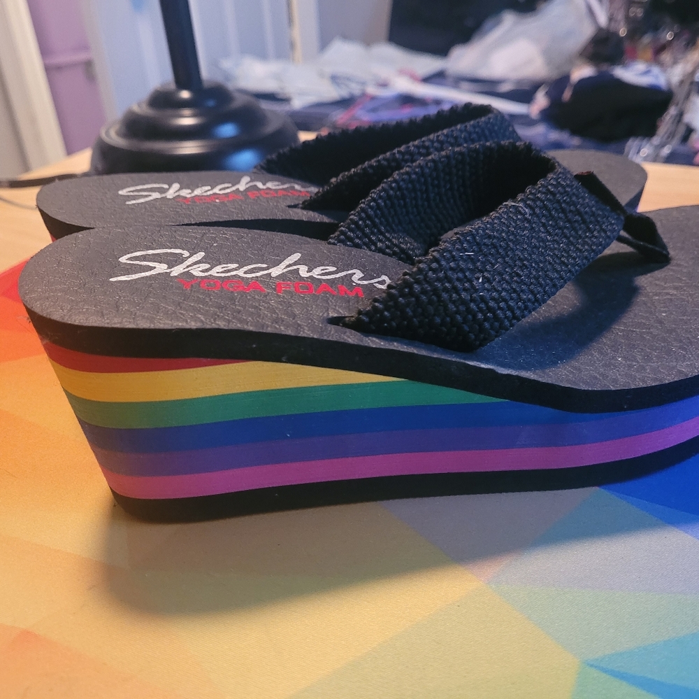 Skechers